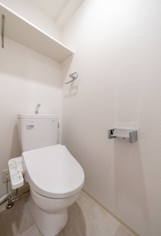 トイレ　写真は同マンションの別のお部屋のものです