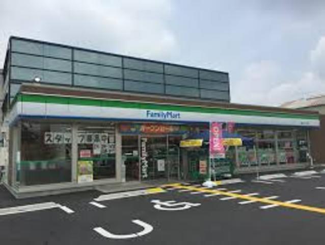 コンビニ　ファミリーマート　姫路土山二丁目（コンビニ）まで621m