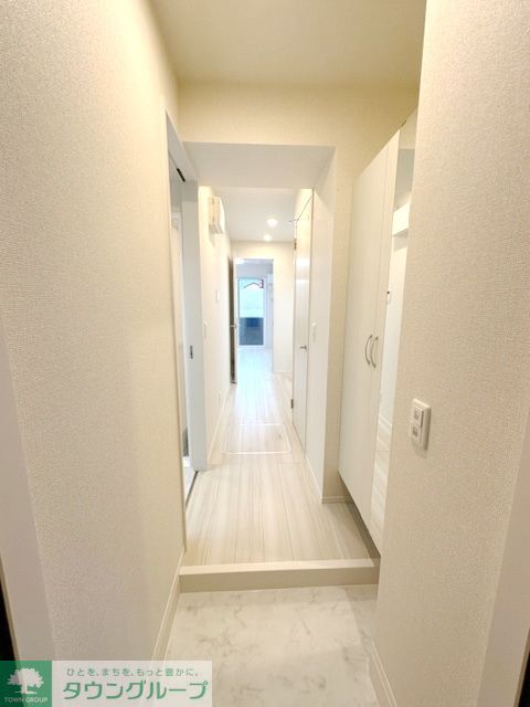 玄関　★開放感のある玄関です★