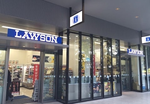 コンビニ　ローソン飯田橋サクラテラス店（コンビニ）まで175m