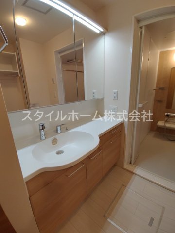 洗面設備　別部屋写真です。
