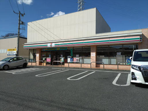 コンビニ　セブンイレブン足立綾瀬4丁目店（コンビニ）まで189m