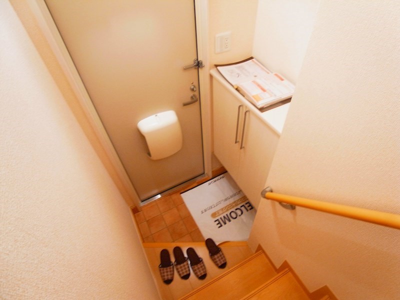 玄関　同型別部屋