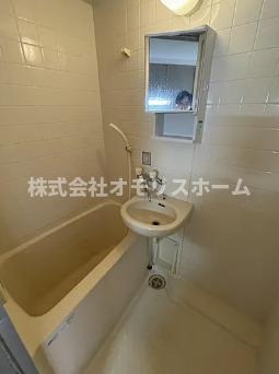 バス・シャワールーム　別部屋参考写真
