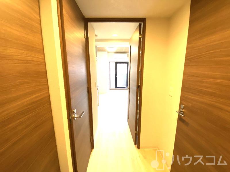 玄関　玄関を一歩入ると・・・こんな感じです。