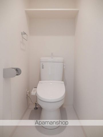 地下鉄東山線 新栄町駅 徒歩3分 10階建 築11年のトイレ写真