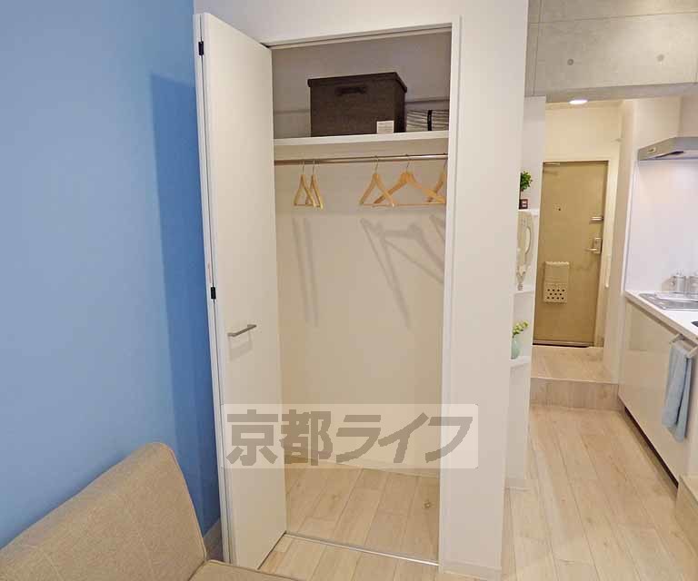 収納　広々とした収納です。
