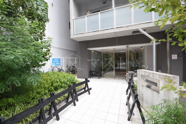 地下鉄千日前線 西長堀駅 徒歩4分 10階建 築20年の外観写真