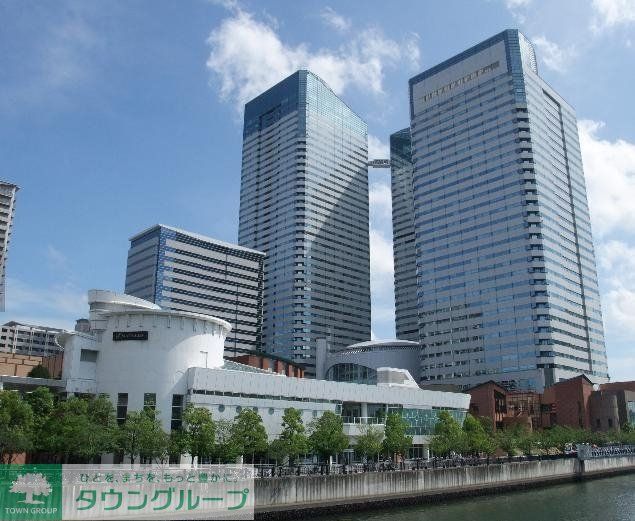 ショッピングセンター　晴海トリトン（ショッピングセンター）まで550m