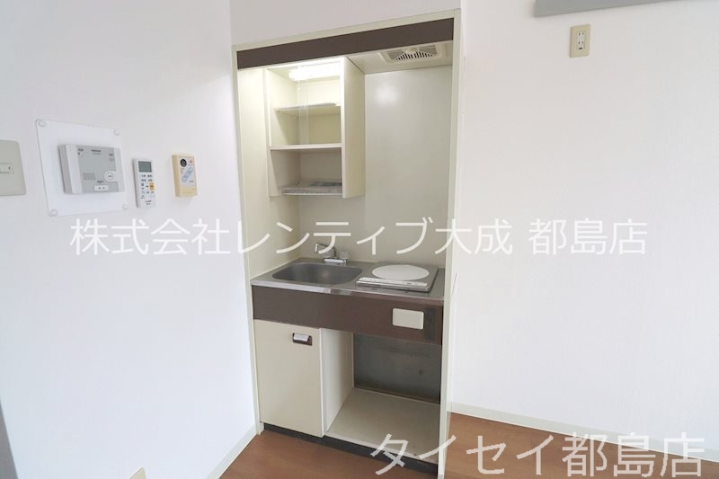 地下鉄谷町線 千林大宮駅 徒歩5分 9階建 築34年のキッチン写真