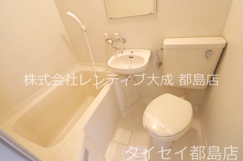 地下鉄谷町線 千林大宮駅 徒歩5分 9階建 築34年の風呂写真