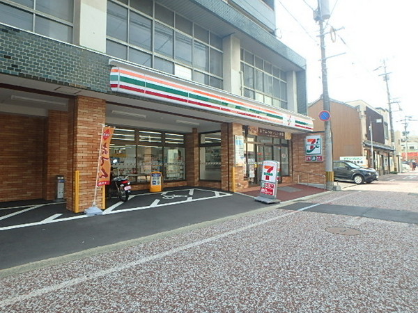 コンビニ　セブンイレブン博多美野島通り店（コンビニ）まで270m