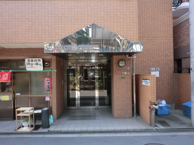 エントランス　安心のオートロックです