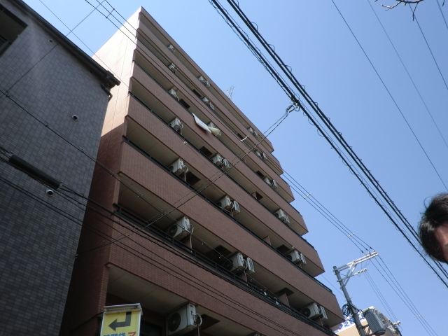 建物外観　下新庄駅まで徒歩１分の駅近です！