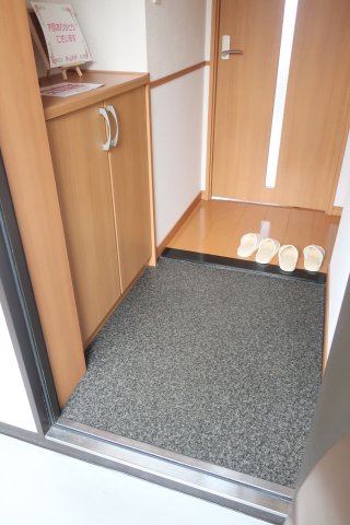 キャッスル神山の玄関写真