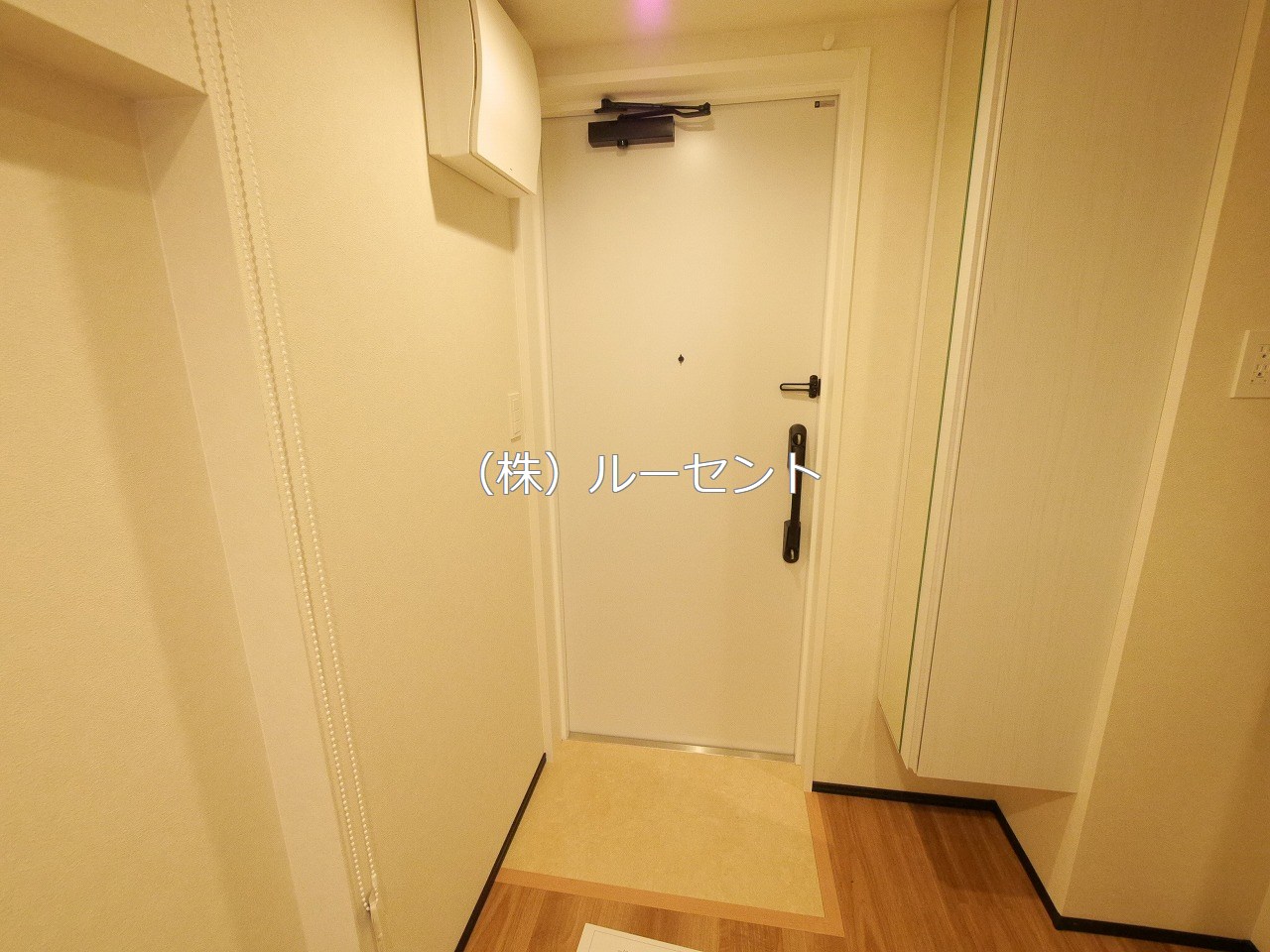 都営三田線 西巣鴨駅 徒歩4分 5階建 築1年の玄関写真