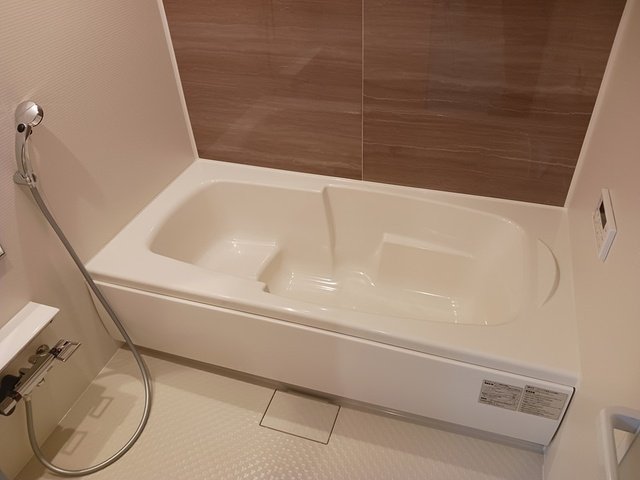 バス・シャワールーム　お風呂です