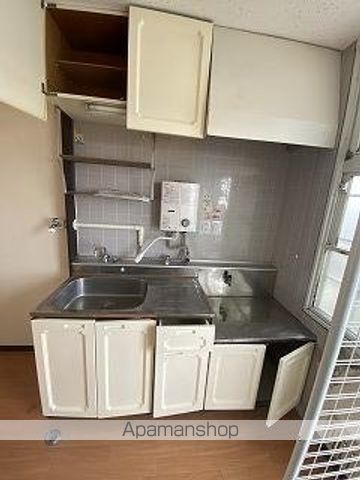 福島交通飯坂線 曽根田駅 徒歩11分 2階建 築39年のキッチン写真