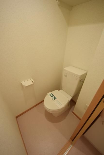 つくばエクスプレス 青井駅 徒歩9分 3階建 築18年のトイレ写真