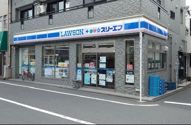コンビニ　ローソン・スリーエフ　世田谷三軒茶屋一丁目店（コンビニ）まで113m