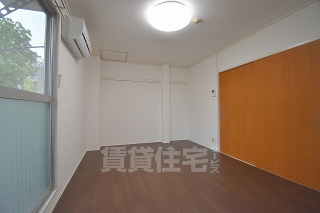 ローズマンションの居間写真