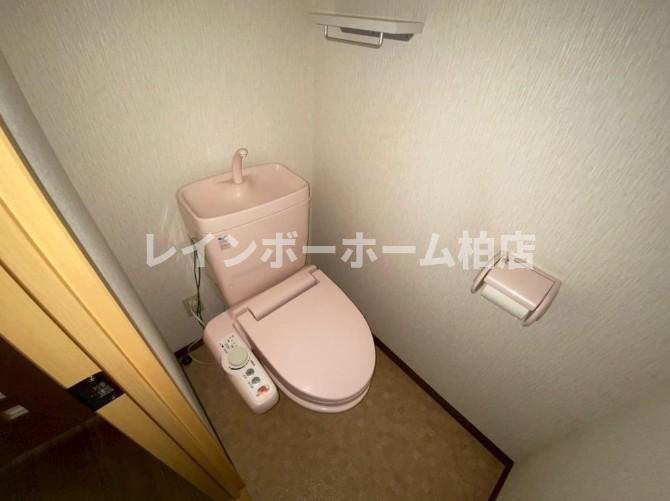 トイレ　コンパクトで使いやすいトイレです