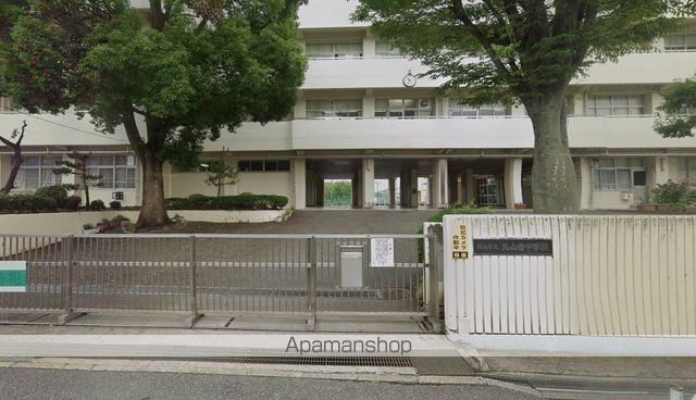 中学校　横浜市立丸山台中学校（中学校）まで669m
