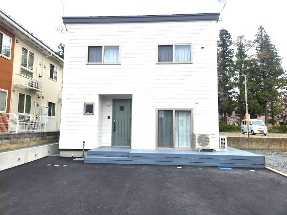 建物外観　北欧風なお洒落な建物