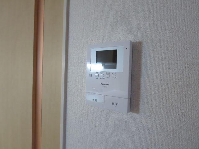 セキュリティ　突然の来訪者もＴＶモニターホンで確認できます。