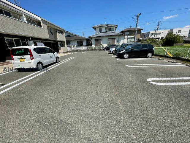 【阿蘇市一の宮町宮地のアパートの駐車場】