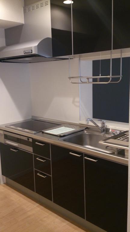 キッチン　システムキッチン、ＩＨクッキングヒーター設置