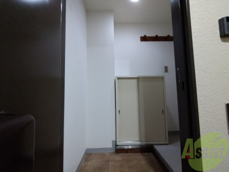 玄関　玄関です。白を基調としていて清潔感があります！