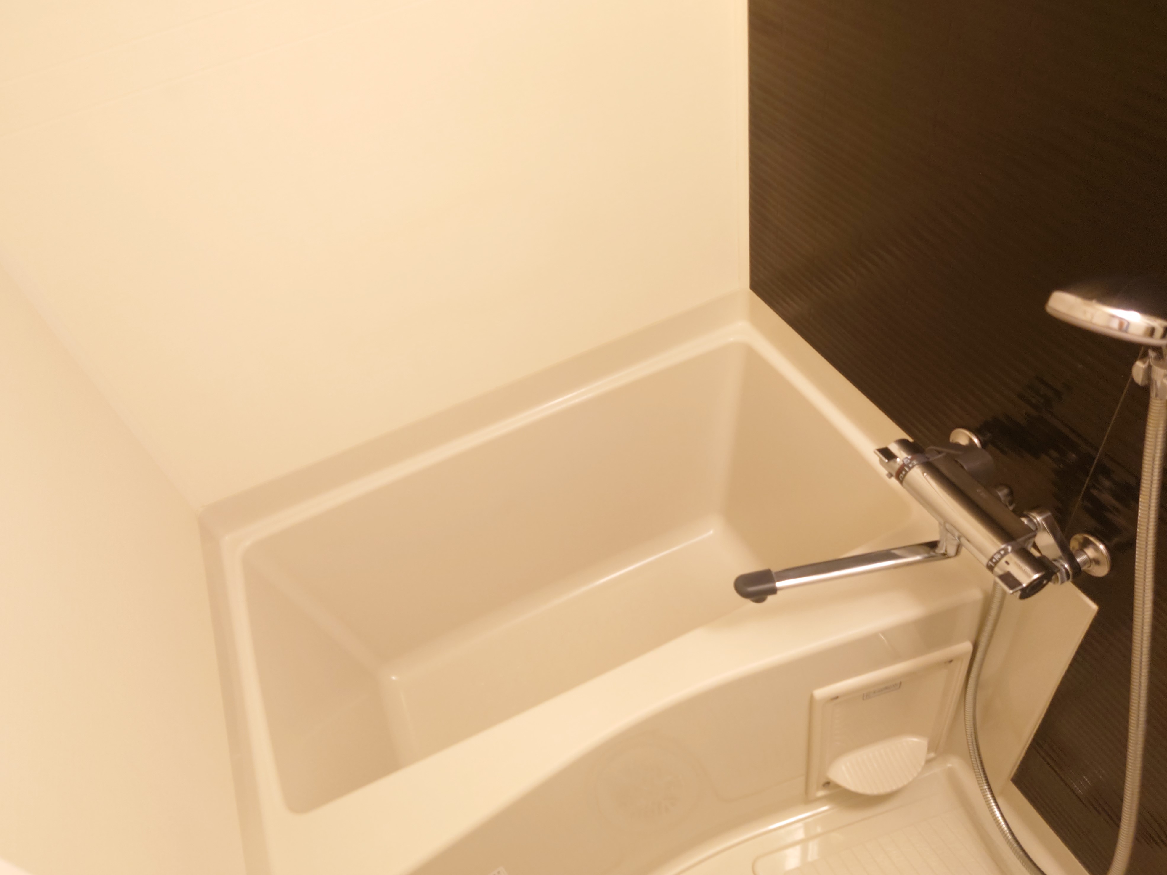 バス・シャワールーム　浴室乾燥機能付き