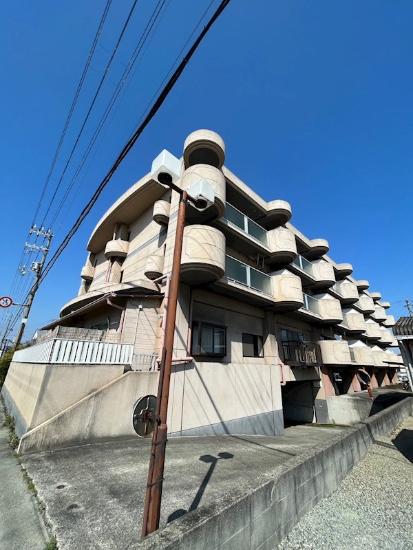 姫路市網干区垣内中町のマンションの建物外観