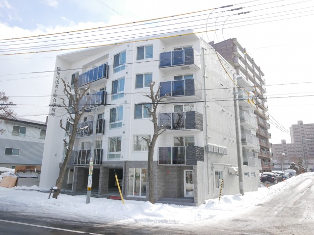 建物外観　都市ガス給湯・灯油ストーブ・ネット無料のお部屋です♪