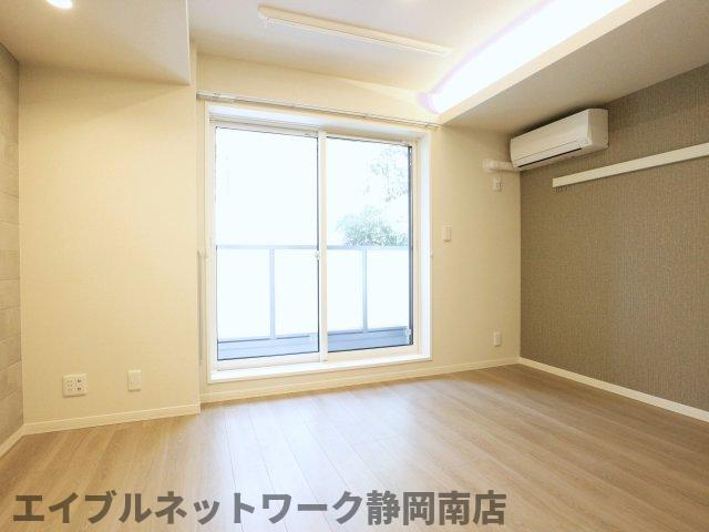 居室・リビング　使いやすい居間です