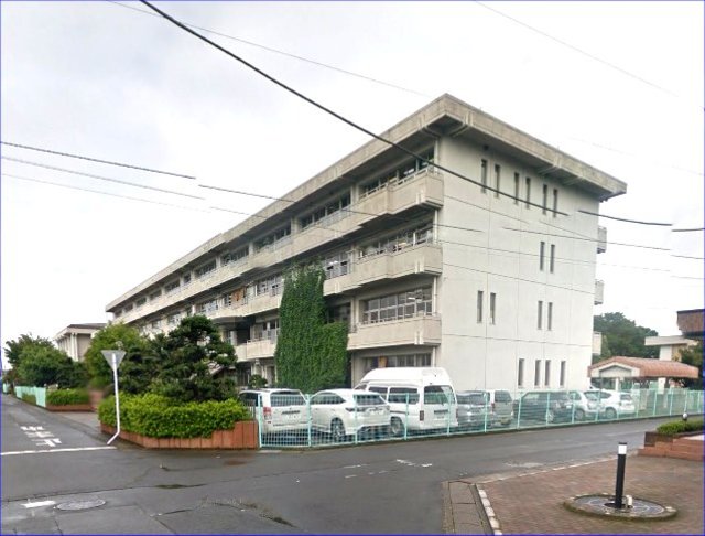 中学校　小山市立小山城南中学校（中学校）まで774m