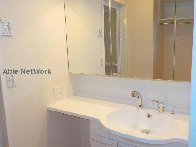 洗面設備　同型タイプ