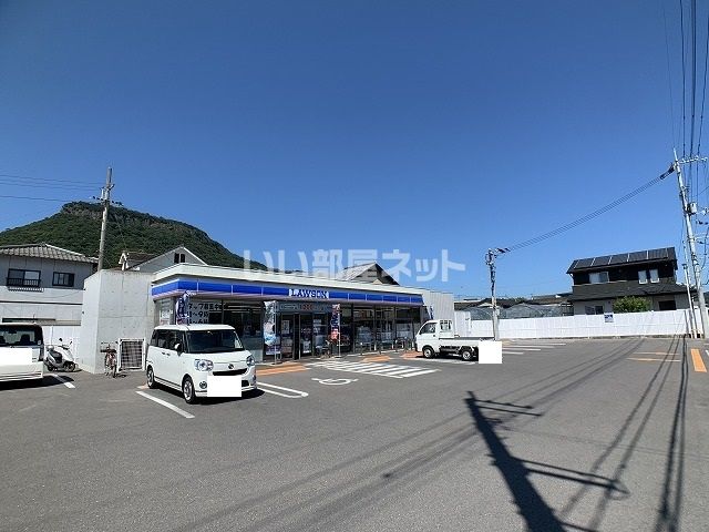 【ナーブ屋島　B棟のコンビニ】