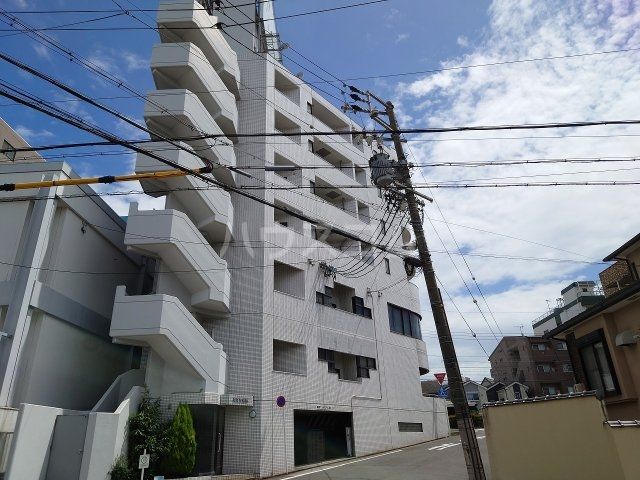 名古屋市港区港栄のマンションの建物外観