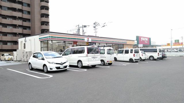 【アルファライフ福岡町のコンビニ】