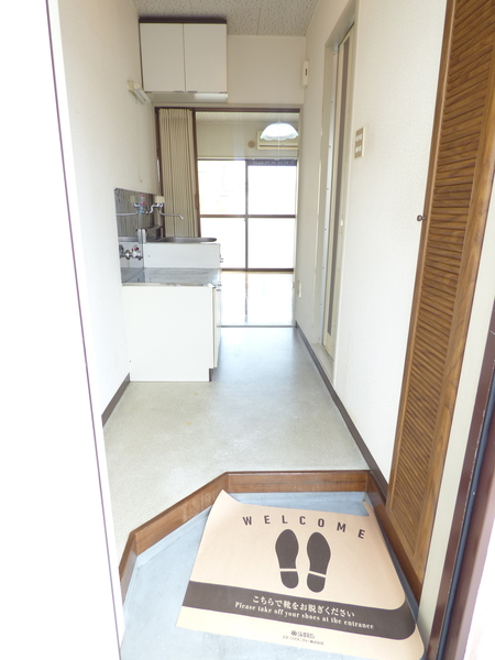 【プルメージュ松村の玄関】