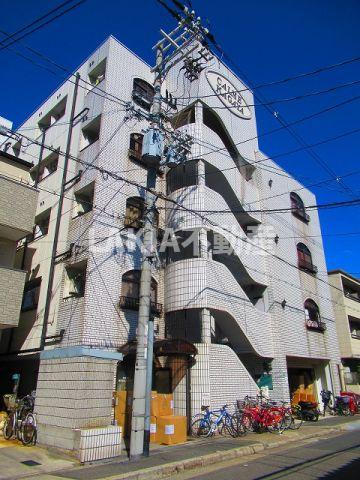 カルム加賀屋の建物外観