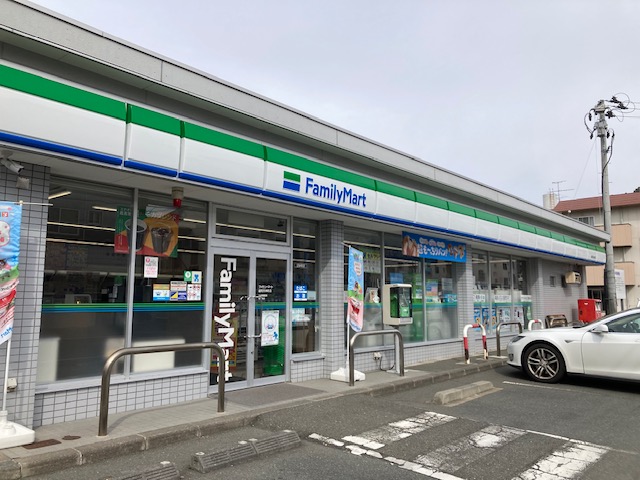 コンビニ　ファミリーマート盛岡天神町店（コンビニ）まで464m