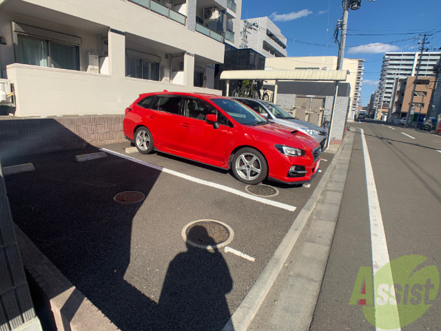 【仙台市宮城野区二十人町のマンションの駐車場】