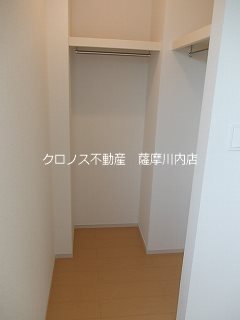 【出水市向江町のアパートの収納】