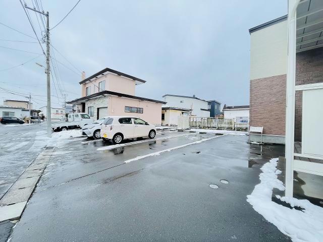 駐車場　駐車場