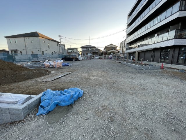 【フリージアおおたかの森の駐車場】