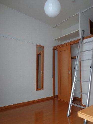 居室・リビング　1F