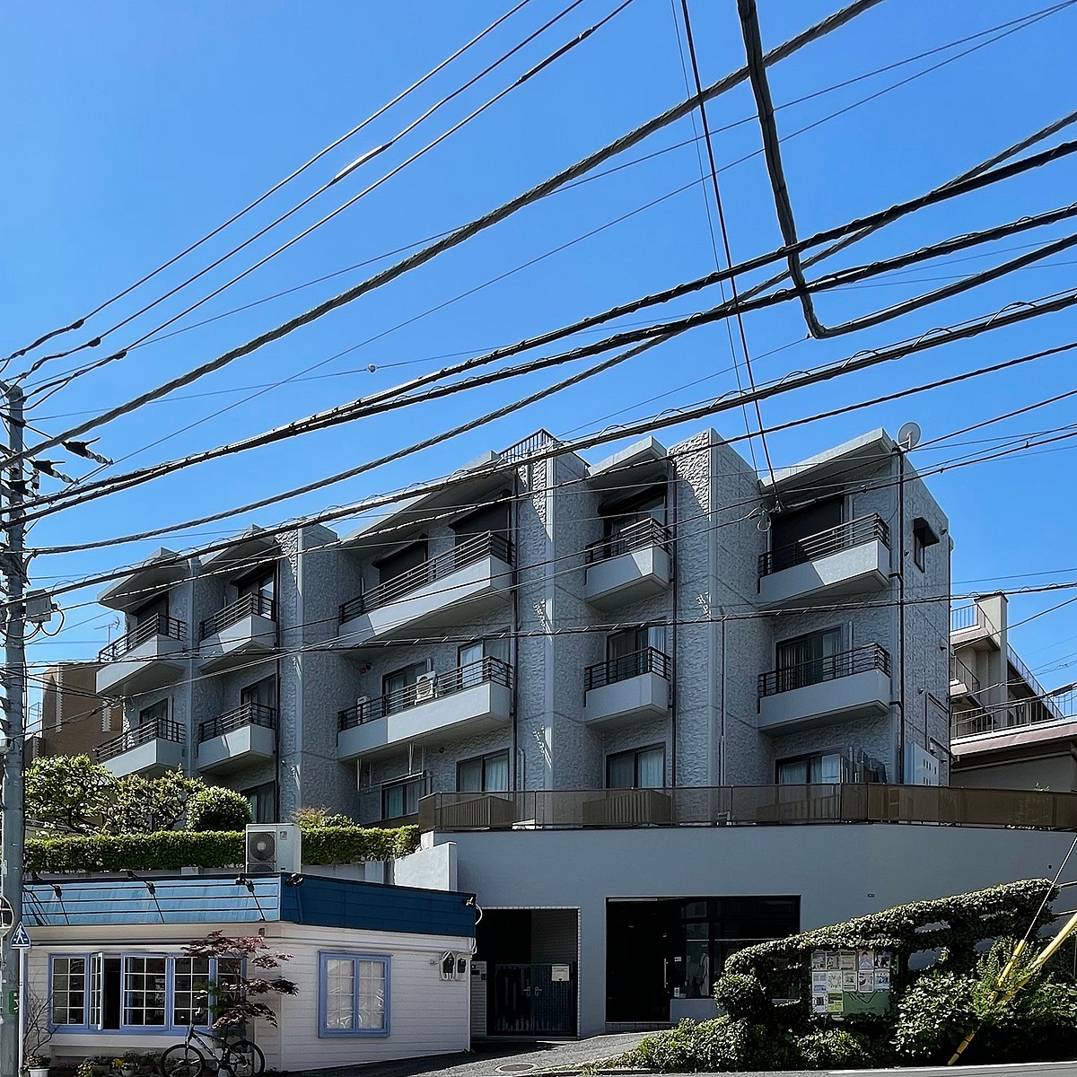 渋谷区神山町のマンションの建物外観